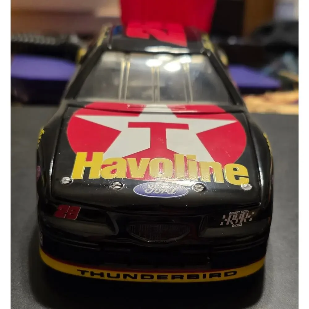 Revell #28 Ernie Irvan Havoline Ford Thunderbird 1:24 Diecast Nascar